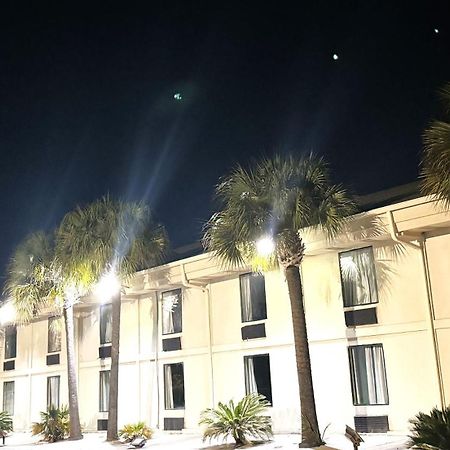 Regency Inn&Suites Pensacola Exterior foto