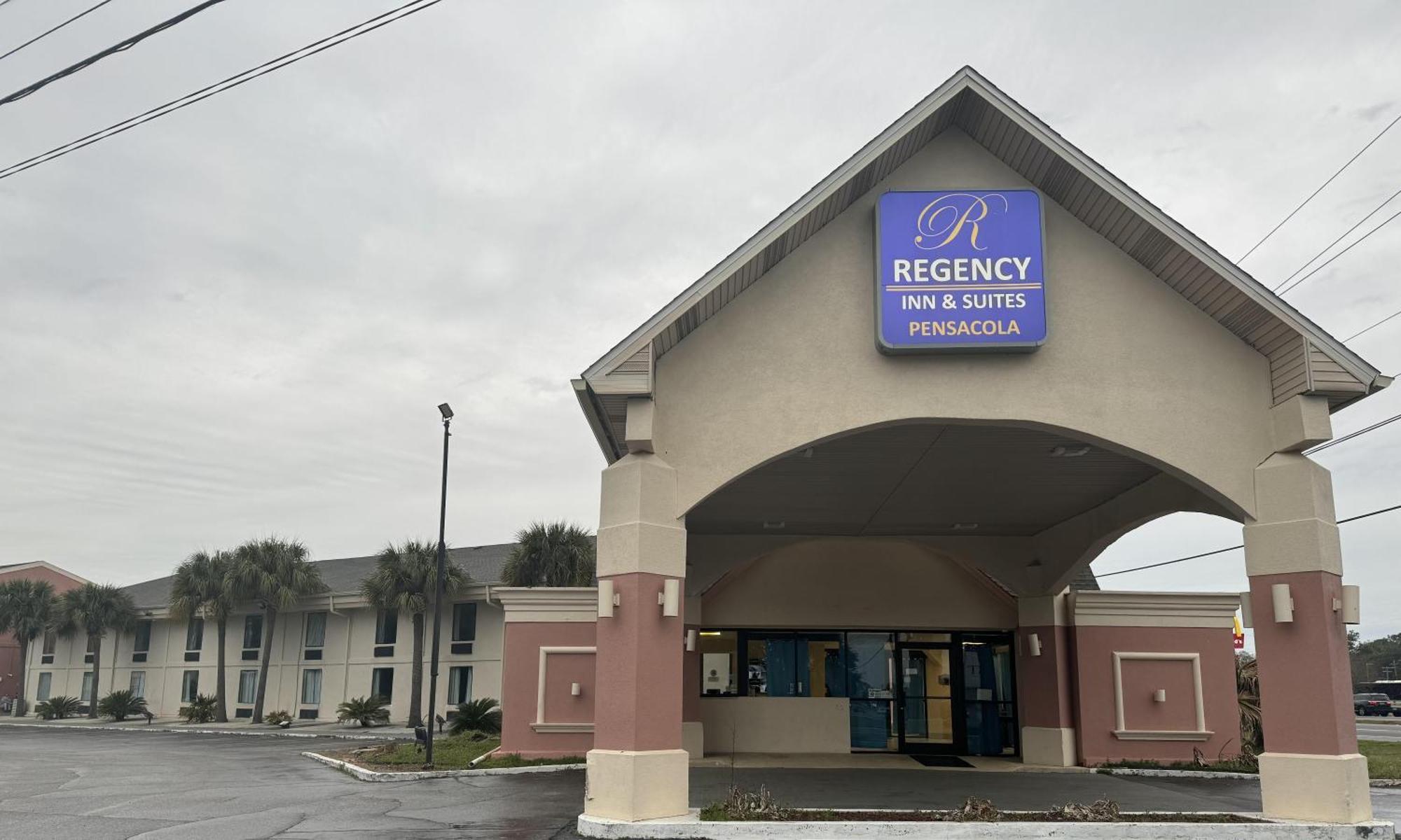 Regency Inn&Suites Pensacola Exterior foto